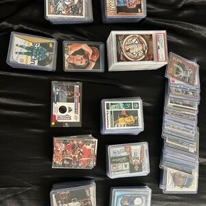 20 card sports mystery pack will get guaranteed auto and patch